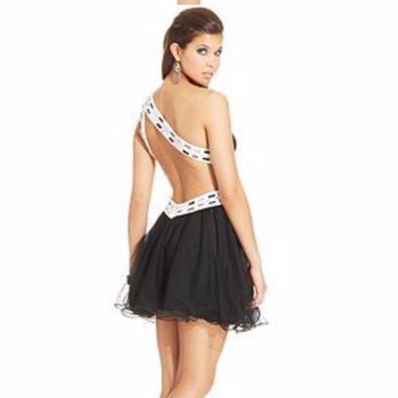 Blondie Nights One Shoulder Black & White … - Picture 1 of 3